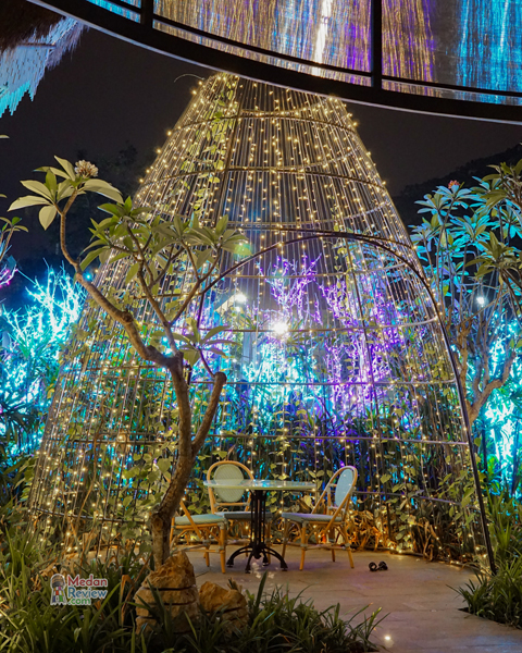 Dekor Lokasi Outdoor Bru Garden Yang Cakep