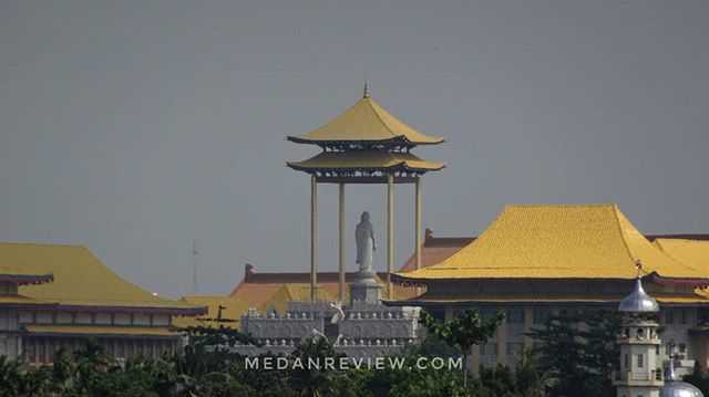 Vihara MKBC - Mahakaruna Budhist Center,  Medan