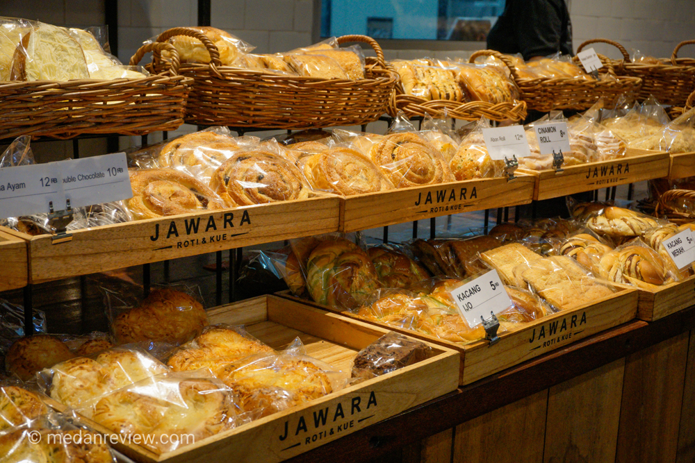 Buka Puasa Bersama dan Berburu Parcel Idul Fitri di Jawara Roti dan Kue (#5)