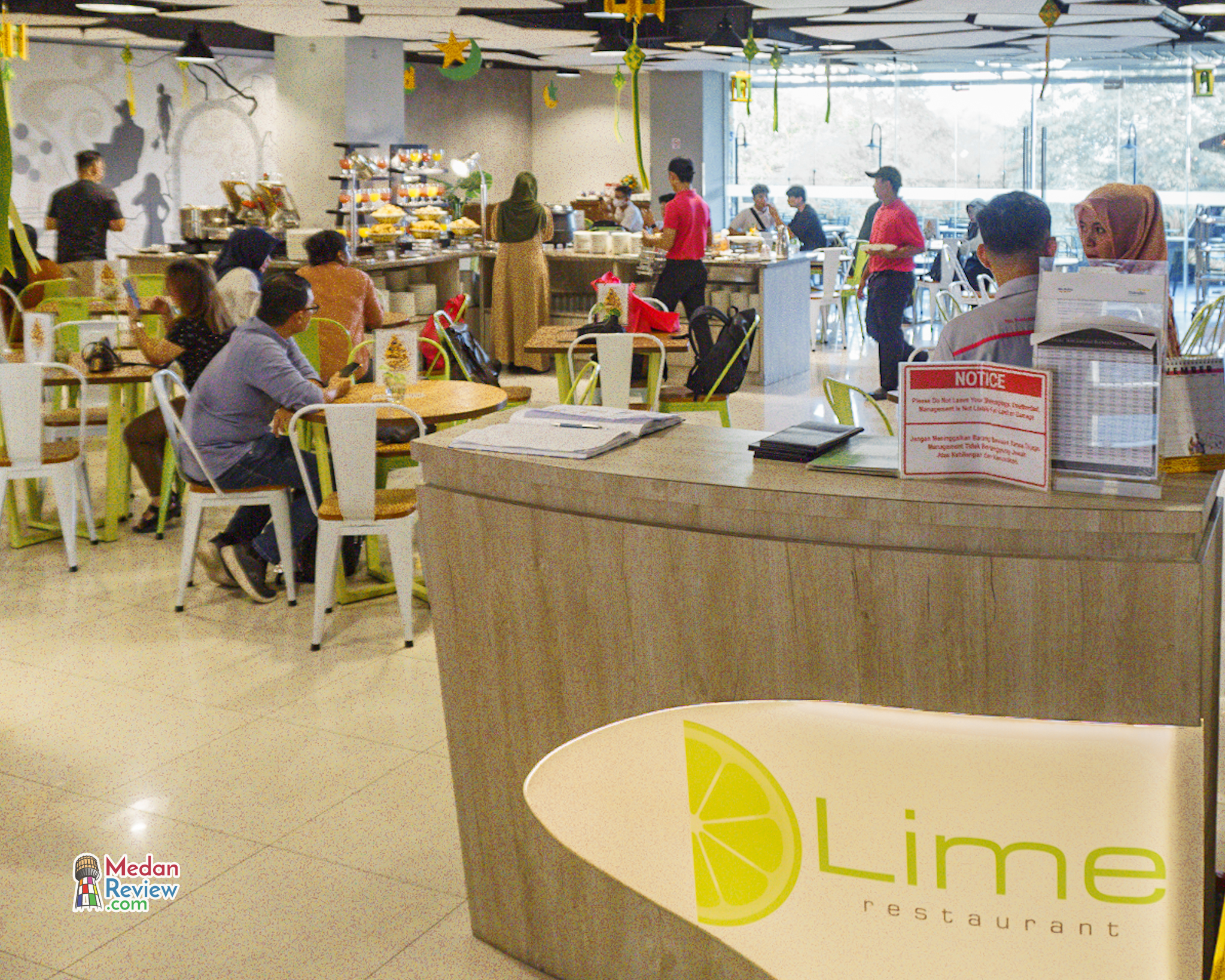 Lime Resto Fave Hotel Medan